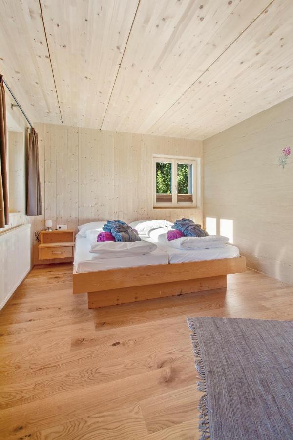 Haus Berghof Bed and Breakfast Schröcken Exteriör bild